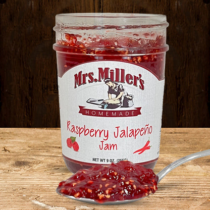 View of an open jar with a spoonful of product in front of it